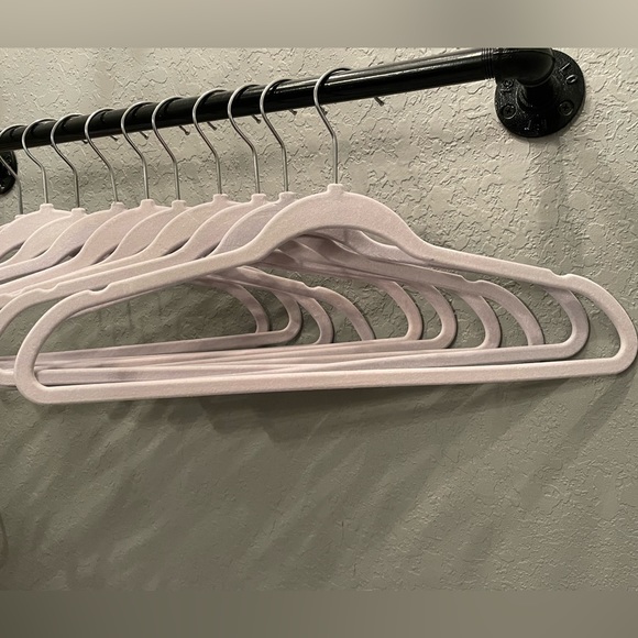 Lavender Velvet Non-slip Hangers - 10 pack - Picture 2 of 3